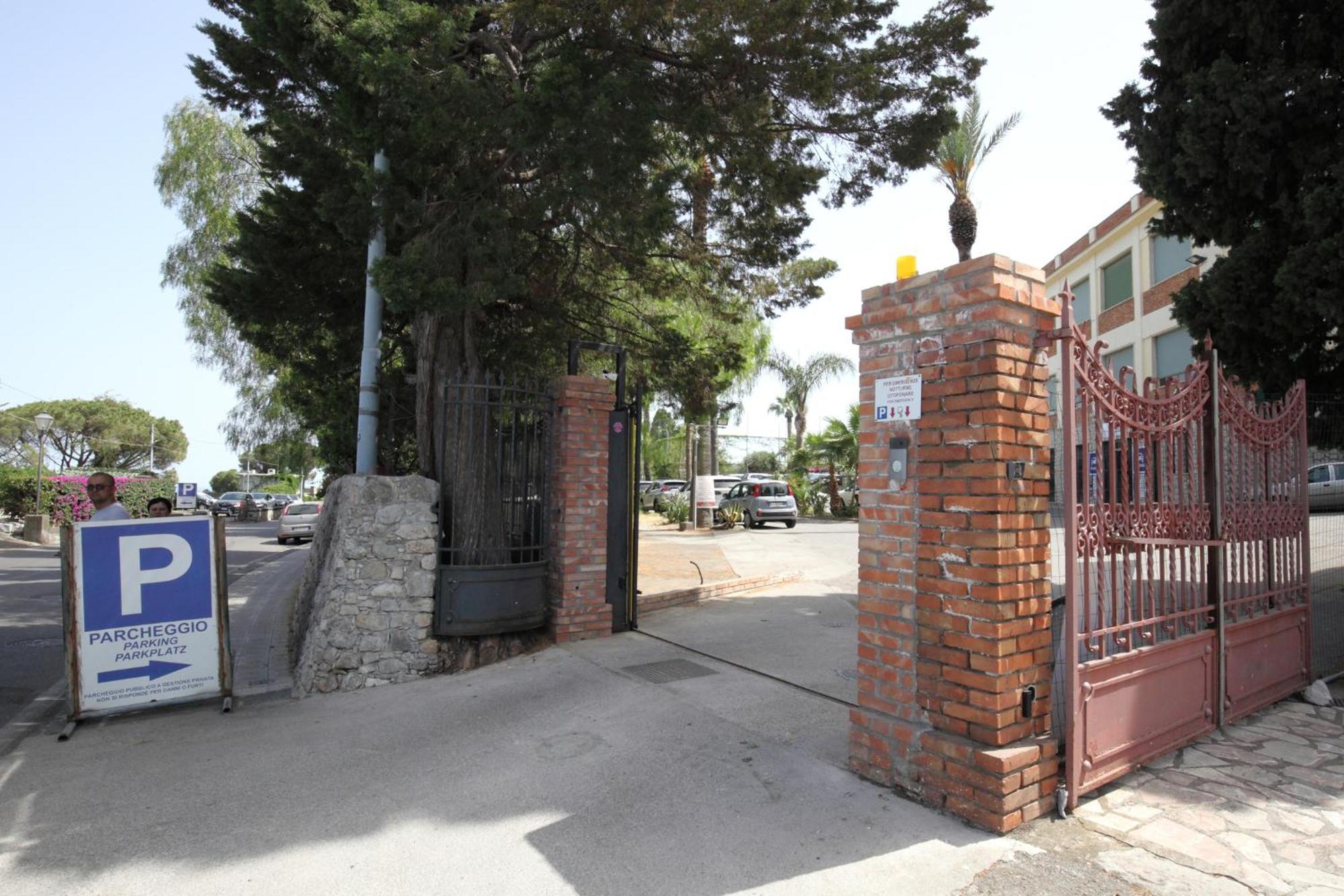 Lady Hill Bed & Breakfast Taormina Dış mekan fotoğraf