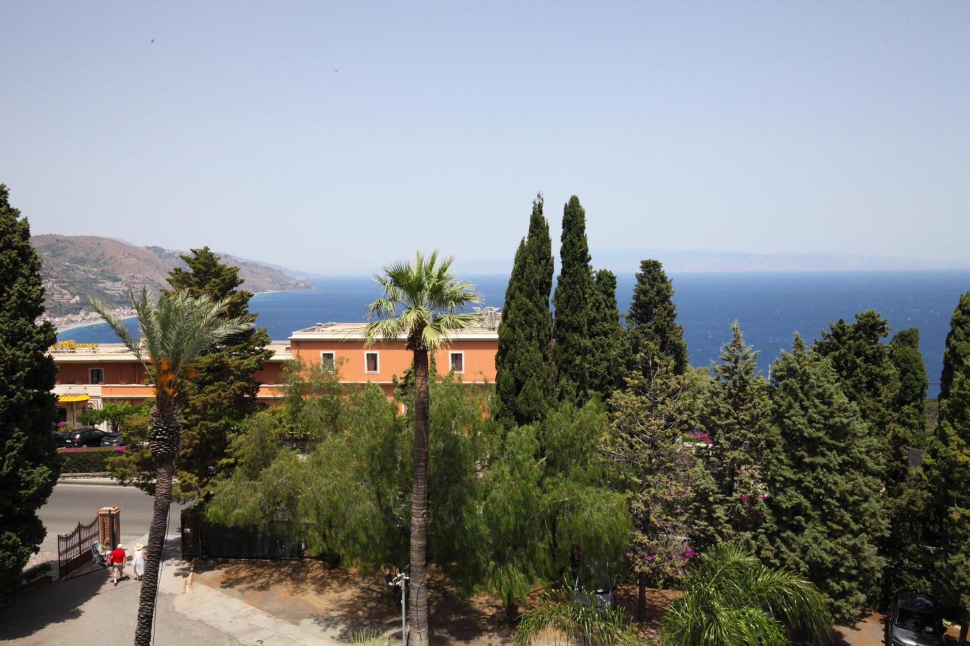 Lady Hill Bed & Breakfast Taormina Dış mekan fotoğraf